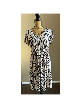 NWT WNEEDU Short Sleeve Button Front Midi Dress ‎ Size L